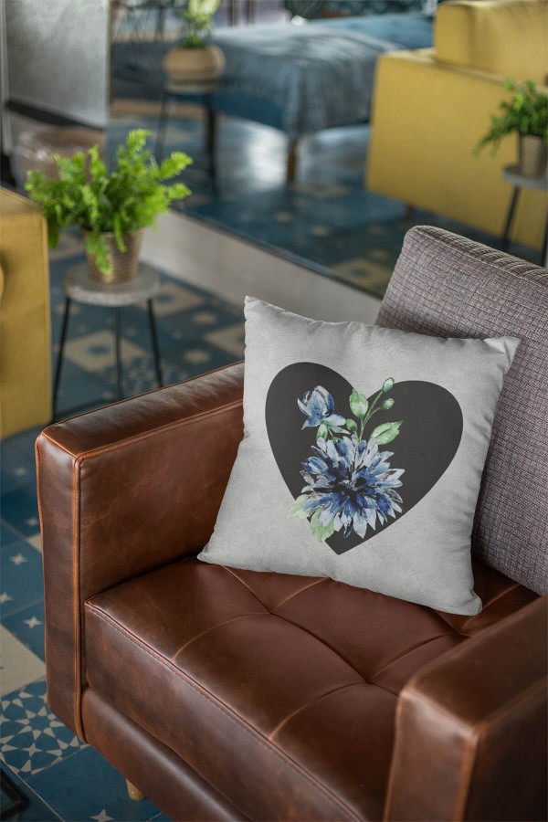 Çift Taraflı Gri Kalpli Harfli Yastık Kırlent Kılıfı KRL591